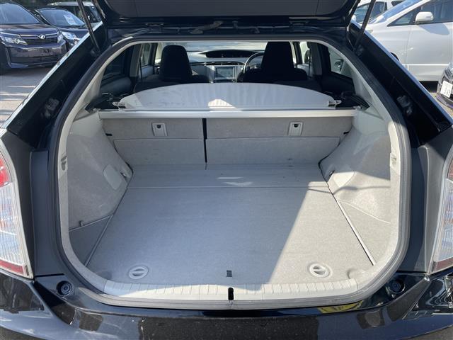 プリウス Sツーリングセレクション・G’s /純正HDDナビ(NHZN-X62G)(HDD/BT/フルセグTV/SD/DISC)/バックカメラ/LEDヘッドライト/ETC/革巻きハンドル/ステアリングスイッチ/スマートキー(16枚目)