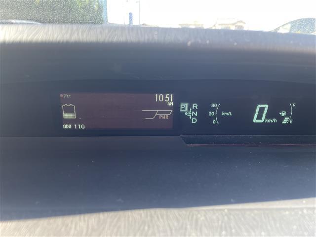 プリウス Sツーリングセレクション・G’s /純正HDDナビ(NHZN-X62G)(HDD/BT/フルセグTV/SD/DISC)/バックカメラ/LEDヘッドライト/ETC/革巻きハンドル/ステアリングスイッチ/スマートキー(17枚目)