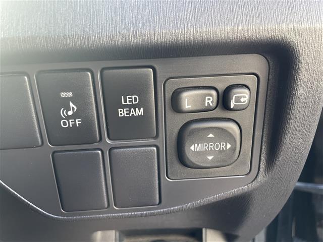 プリウス Sツーリングセレクション・G’s /純正HDDナビ(NHZN-X62G)(HDD/BT/フルセグTV/SD/DISC)/バックカメラ/LEDヘッドライト/ETC/革巻きハンドル/ステアリングスイッチ/スマートキー(24枚目)