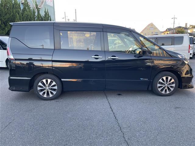 セレナ ハイウェイスターＧ　アイドリング／Ｂｌｕｅｔｏｏｔｈ／パワステ／バックカメラ／スマートキー／クルーズコントロール（4枚目）