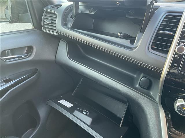 セレナ ハイウェイスターＧ　アイドリング／Ｂｌｕｅｔｏｏｔｈ／パワステ／バックカメラ／スマートキー／クルーズコントロール（31枚目）