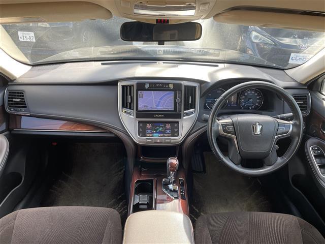 クラウンハイブリッド ロイヤル　パワステ／Ｂｌｕｅｔｏｏｔｈ／スマートキー／プッシュスタート／ドライブレコーダー／ＥＴＣ／バックカメラ（37枚目）