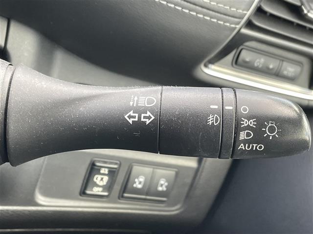 セレナ ハイウェイスターG 純正ナビ(AM/FM/フルセグ/BT/AUX)/アラウンドビューモニター/アイドリングストップ/追従付きクルーズコントロール/フリップダウンモニター/サンシェード/デジタルインナーミラー(8枚目)