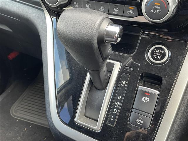 セレナ ハイウェイスターG 純正ナビ(AM/FM/フルセグ/BT/AUX)/アラウンドビューモニター/アイドリングストップ/追従付きクルーズコントロール/フリップダウンモニター/サンシェード/デジタルインナーミラー(15枚目)