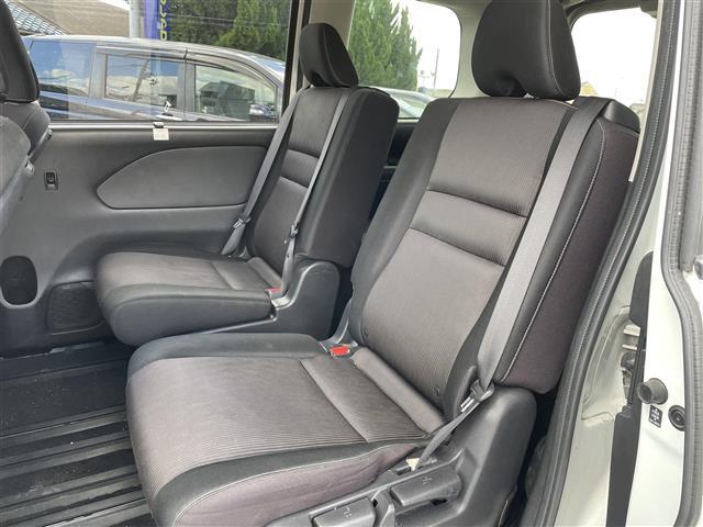 セレナ ハイウェイスターG 純正ナビ(AM/FM/フルセグ/BT/AUX)/アラウンドビューモニター/アイドリングストップ/追従付きクルーズコントロール/フリップダウンモニター/サンシェード/デジタルインナーミラー(23枚目)