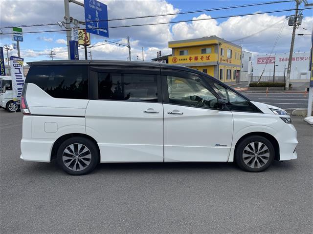 セレナ ハイウェイスターG 純正ナビ(AM/FM/フルセグ/BT/AUX)/アラウンドビューモニター/アイドリングストップ/追従付きクルーズコントロール/フリップダウンモニター/サンシェード/デジタルインナーミラー(28枚目)