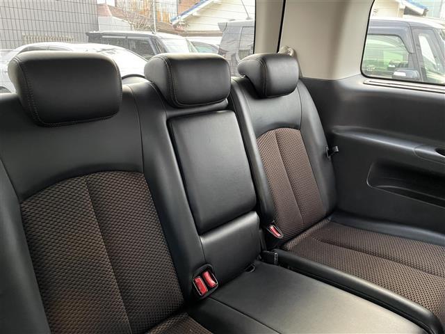 エルグランド 250ハイウェイスター 社外ナビ 社外フリップダウンモニター 両側パワスラ 半革シート 革巻きステアリング オートライト ウィンカーミラー 木目調パネルETC(16枚目)