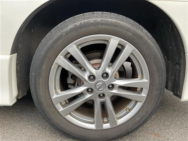 エルグランド 250ハイウェイスター 社外ナビ 社外フリップダウンモニター 両側パワスラ 半革シート 革巻きステアリング オートライト ウィンカーミラー 木目調パネルETC(31枚目)