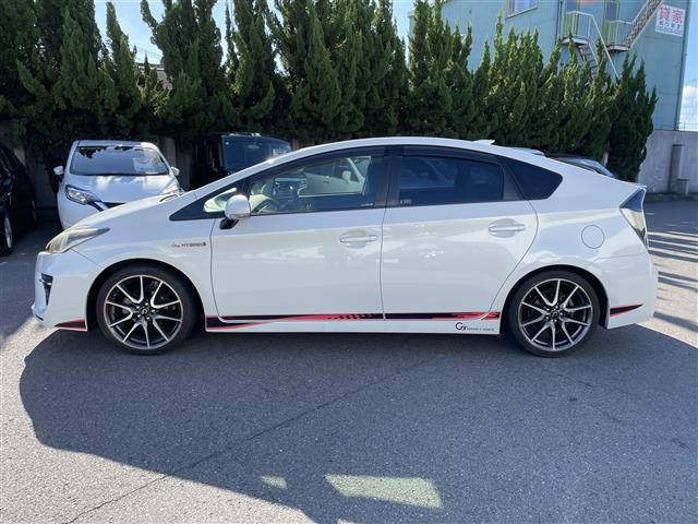 プリウス Sツーリングセレクション・G’s Bluetooth/スマートキー/パワステ/バックカメラ/フロントカメラ/純正ナビ/ETC(5枚目)