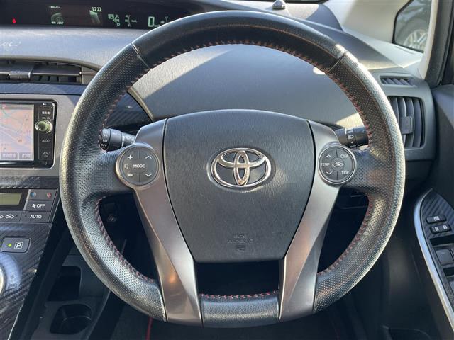 プリウス Sツーリングセレクション・G’s Bluetooth/スマートキー/パワステ/バックカメラ/フロントカメラ/純正ナビ/ETC(17枚目)