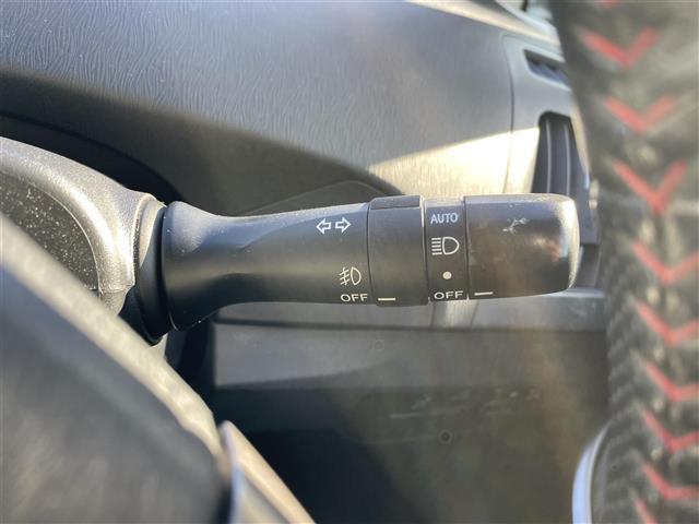 プリウス Sツーリングセレクション・G’s Bluetooth/スマートキー/パワステ/バックカメラ/フロントカメラ/純正ナビ/ETC(21枚目)