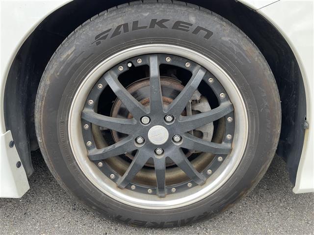 エルグランド 250ハイウェイスター バックカメラ/プッシュスタート/後席サンシェード/横滑り防止装置/オットマン/スマートキー/スペアキー×1/ビルトインETC/オットマン/電動格納ミラー(31枚目)