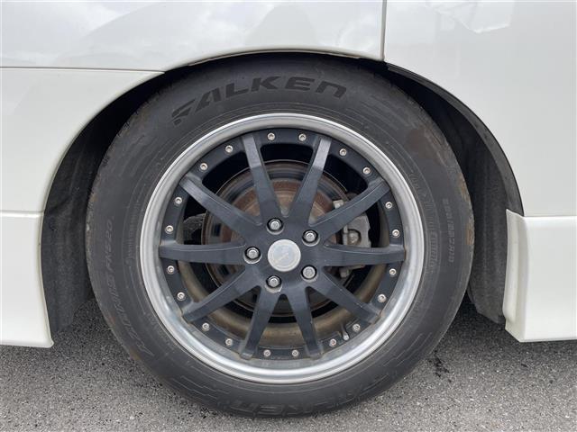 エルグランド 250ハイウェイスター バックカメラ/プッシュスタート/後席サンシェード/横滑り防止装置/オットマン/スマートキー/スペアキー×1/ビルトインETC/オットマン/電動格納ミラー(32枚目)