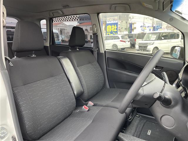 ムーヴ カスタム　Ｘ　ＳＡ　純正ナビ／バックモニター／ＥＴＣ／プッシュスタート／スマートキー／衝突軽減ブレーキ／横滑り防止機能／純正１４インチＡＷ／純正フロアマット（12枚目）