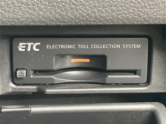 セレナ ハイウェイスター S-ハイブリッド 純正SDナビ フルセグTV Bluetooth接続 CD DVD ミュージックサーバー フリップダウンモニター 両側パワースライドドア 衝突軽減システム レーンキープアシスト 360°カメラ ETC(18枚目)