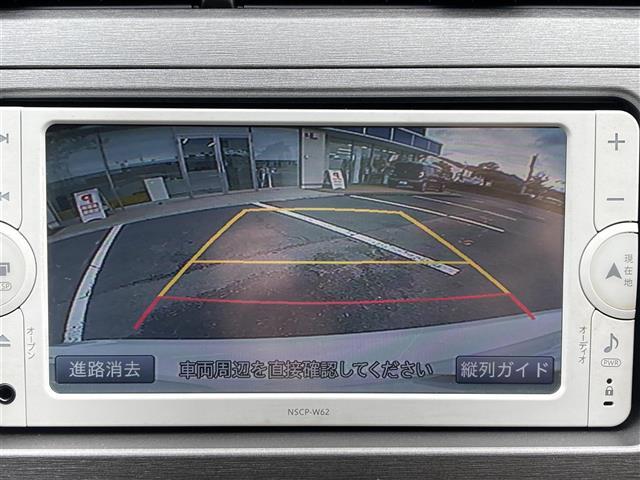 プリウス Ｌ　純正メモリナビ　ワンセグＴＶ　Ｂｌｕｅｔｏｏｔｈ接続　ＣＤ　ミュージックサーバー　バックカメラ　ＥＴＣ　プッシュスタート　オートライト（4枚目）