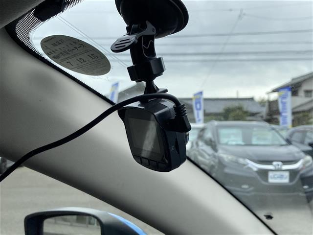 デミオ ＸＤツーリング　純正ＳＤナビ　フルセグＴＶ　Ｂｌｕｅｔｏｏｔｈ接続　ＣＤ　ＤＶＤ　衝突軽減ブレーキ　バックカメラ　クルーズコントロール　ヘッドアップディスプレイ　ＥＴＣ　ＬＥＤヘッドライト　オートライト（14枚目）
