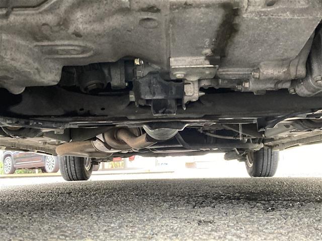 フリードスパイクハイブリッド ジャストセレクション　社外ＳＤナビ　フルセグＴＶ　ＣＤ　ＤＶＤ　両側パワースライドドア　クルーズコントロール　バックカメラ　ＥＴＣ　ＨＩＤヘッドライト　オートライト　スマートキー　純正ＡＷ（40枚目）