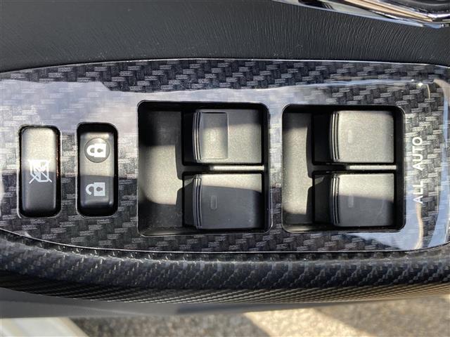 プリウス Sツーリングセレクション 社外SDナビ ワンセグTV CD ETC 純正アルミホイール HIDヘッドライト オートライト プッシュスタート&スマートキー(14枚目)