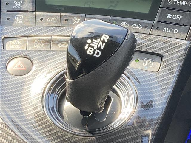 プリウス Sツーリングセレクション 社外SDナビ ワンセグTV CD ETC 純正アルミホイール HIDヘッドライト オートライト プッシュスタート&スマートキー(20枚目)