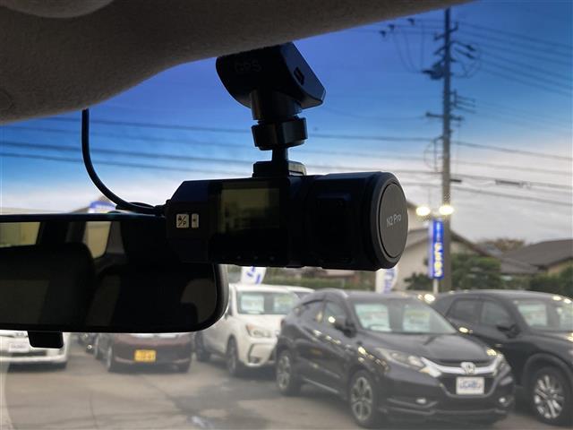 エルグランド 250ハイウェイスターS 純正SDナビ フルセグTV Bluetooth接続 CD DVD ミュージックサーバー 両側パワースライドドア バックカメラ フリップダウンモニター ETC LEDヘッドライト オートライト(16枚目)