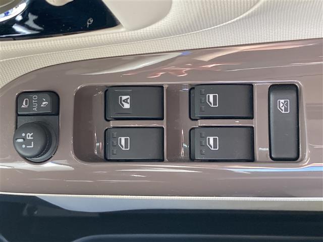 ムーヴキャンバス Gメイクアップ SAII 社外SDナビ フルセグTV Bluetooth接続 CD DVD ミュージックサーバー 両側パワースライドドア 衝突軽減ブレーキ バックカメラ LEDヘッドライト オートライト プッシュスタート(18枚目)