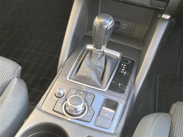 ＣＸ－５ ＸＤ　プロアクティブ　純正ＳＤナビ　フルセグＴＶ　Ｂｌｕｅｔｏｏｔｈ接続　ＣＤ　ＤＶＤ　衝突軽減ブレーキ　レーダークルーズ　バック／サイドカメラ　コーナーセンサー　ＥＴＣ　ＨＩＤヘッドライト　オートライト　プッシュスタート（18枚目）