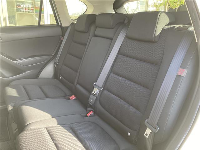 ＣＸ－５ ＸＤ　プロアクティブ　純正ＳＤナビ　フルセグＴＶ　Ｂｌｕｅｔｏｏｔｈ接続　ＣＤ　ＤＶＤ　衝突軽減ブレーキ　レーダークルーズ　バック／サイドカメラ　コーナーセンサー　ＥＴＣ　ＨＩＤヘッドライト　オートライト　プッシュスタート（27枚目）