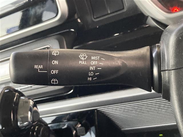 スペーシアカスタム ハイブリッドＸＳ　社外ＳＤナビ　ワンセグＴＶ　Ｂｌｕｅｔｏｏｔｈ接続　ＣＤ　ＤＶＤ　両側パワースライドドア　衝突軽減ブレーキ　レーンキープアシスト　運転席シートヒーター　ＬＥＤヘッドライト　オートライト　スマートキー（10枚目）