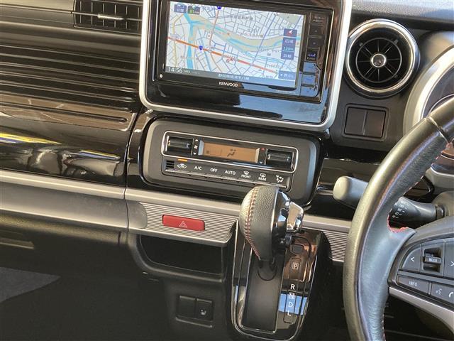 スペーシアカスタム ハイブリッドＸＳ　社外ＳＤナビ　ワンセグＴＶ　Ｂｌｕｅｔｏｏｔｈ接続　ＣＤ　ＤＶＤ　両側パワースライドドア　衝突軽減ブレーキ　レーンキープアシスト　運転席シートヒーター　ＬＥＤヘッドライト　オートライト　スマートキー（12枚目）