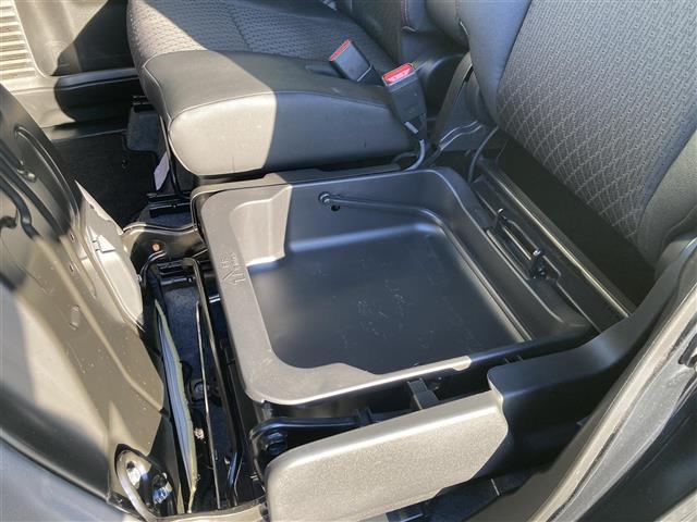 スペーシアカスタム ハイブリッドＸＳ　社外ＳＤナビ　ワンセグＴＶ　Ｂｌｕｅｔｏｏｔｈ接続　ＣＤ　ＤＶＤ　両側パワースライドドア　衝突軽減ブレーキ　レーンキープアシスト　運転席シートヒーター　ＬＥＤヘッドライト　オートライト　スマートキー（27枚目）