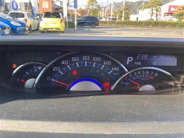 タント カスタムＲＳ　ＳＡＩＩＩ　純正ＳＤナビ　フルセグＴＶ　Ｂｌｕｅｔｏｏｔｈ接続　ＣＤ　ＤＶＤ　ミュージックサーバー　両側パワースライドドア　衝突軽減ブレーキ　レーンキープアシスト　バックカメラ　シートヒーター　ＬＥＤヘッドライト（5枚目）