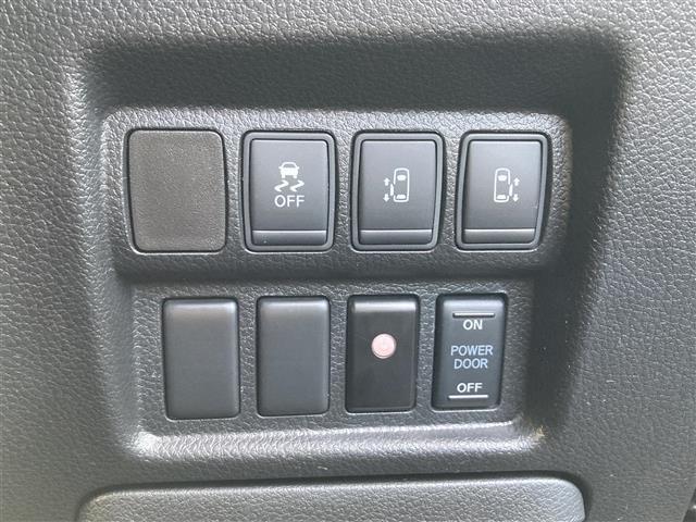 エルグランド ２５０ハイウェイスターＳ　アーバンクロム　純正ＨＤＤナビ　フルセグＴＶ　Ｂｌｕｅｔｏｏｔｈ接続　ＣＤ　ＤＶＤ　両側パワースライドドア　純正フリップダウンモニター　３６０°カメラ　クルーズコントロール　ＥＴＣ　前後コーナーセンサー　ＬＥＤライト（13枚目）