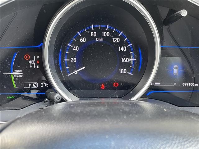 フィットハイブリッド Fパッケージ 純正SDナビ フルセグTV Bluetooth接続 CD DVD バックカメラ ETC HIDヘッドライト オートライト プッシュスタート&スマートキー(6枚目)