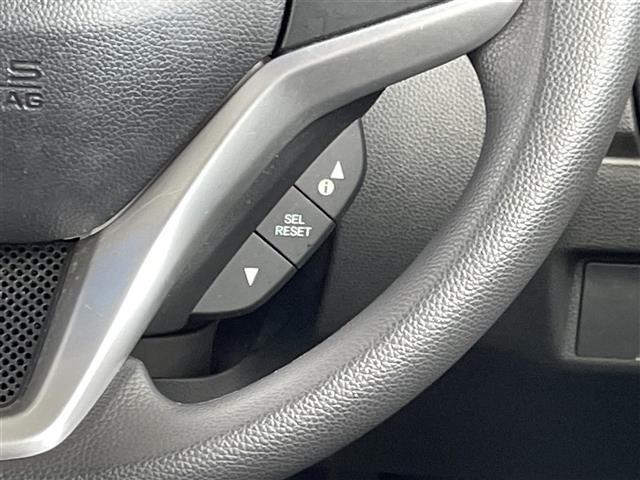 フィットハイブリッド Fパッケージ 純正SDナビ フルセグTV Bluetooth接続 CD DVD バックカメラ ETC HIDヘッドライト オートライト プッシュスタート&スマートキー(8枚目)