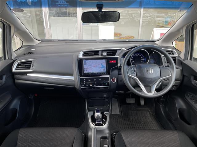 フィットハイブリッド Fパッケージ 純正SDナビ フルセグTV Bluetooth接続 CD DVD バックカメラ ETC HIDヘッドライト オートライト プッシュスタート&スマートキー(40枚目)