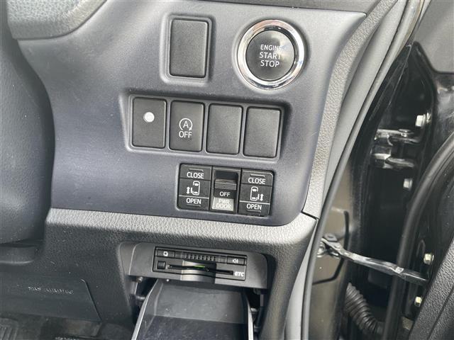 ヴォクシー ＺＳ　純正ＳＤナビ　フルセグテレビ　バックカメラ　フリップダウンモニター　両側パワースライドドア　革巻ステアリング　ステアリングリモコン　ＥＴＣ　後席用サンシェード　オートリトラミラー（20枚目）