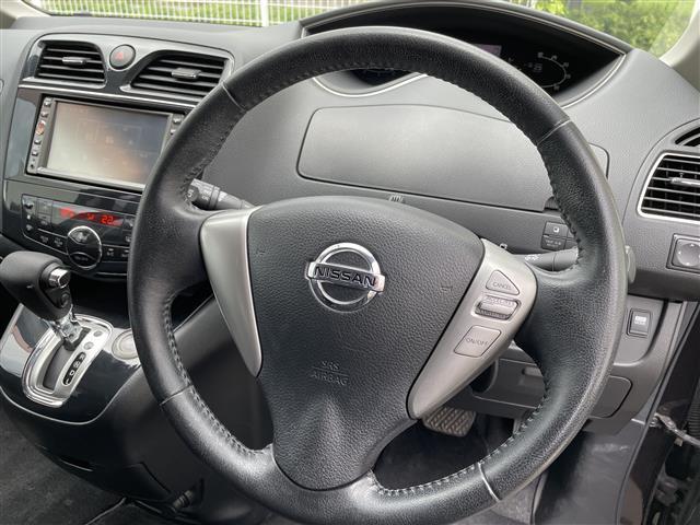 セレナ ハイウェイスター 純正ナビ フルセグTV フリップダウンモニター 両パワスラ サンシェード 革巻ステ ドアバイザー ETC(18枚目)