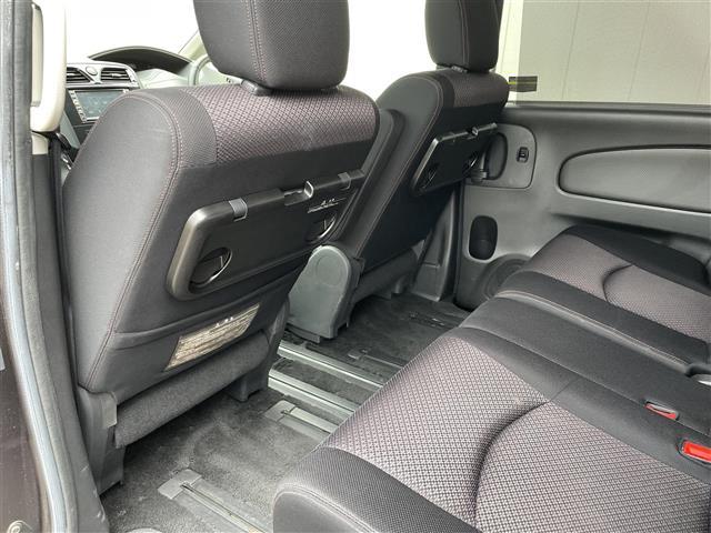 セレナ ハイウェイスター 純正ナビ フルセグTV フリップダウンモニター 両パワスラ サンシェード 革巻ステ ドアバイザー ETC(26枚目)