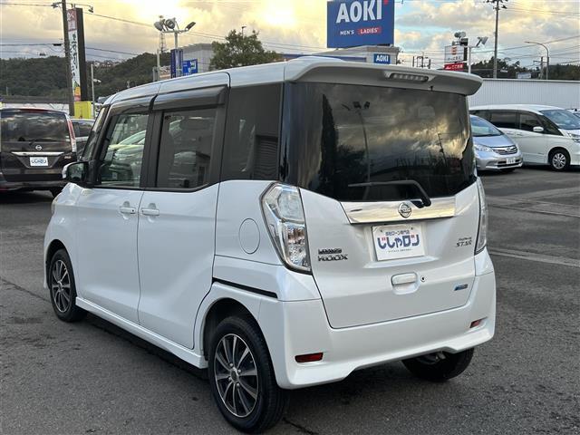 デイズルークス ハイウェイスター　Ｘ　◇社外ナビ◇フルセグテレビ◇片側パワースライドドア◇サンシェード◇革巻きステアリング◇ドアバイザー◇アラウンドビューモニター（3枚目）