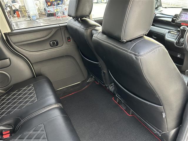 N-BOXカスタム 2トーンカラースタイル G・Aパッケージ 社外ナビ フルセグTV ドアバイザー ステアリングリモコン 革巻きステアリング オートライト 片側パワースライドドア プッシュスタート(15枚目)