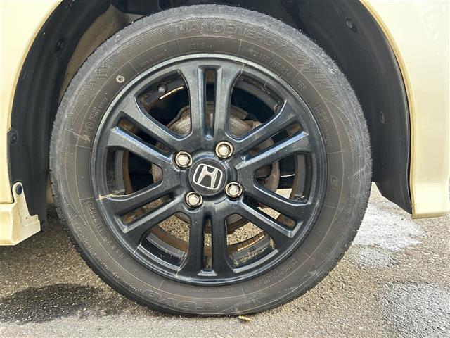 N-BOXカスタム 2トーンカラースタイル G・Aパッケージ 社外ナビ フルセグTV ドアバイザー ステアリングリモコン 革巻きステアリング オートライト 片側パワースライドドア プッシュスタート(33枚目)