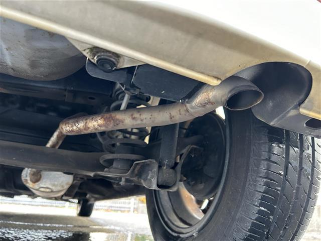 N-BOXカスタム 2トーンカラースタイル G・Aパッケージ 社外ナビ フルセグTV ドアバイザー ステアリングリモコン 革巻きステアリング オートライト 片側パワースライドドア プッシュスタート(37枚目)