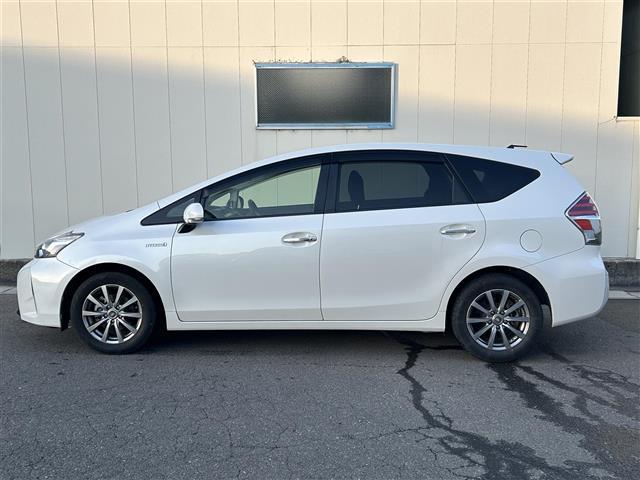 プリウスアルファ S 純正ナビ◇フルセグテレビ◇バックカメラ◇ETC◇ドライブレコーダー◇Bluetooth◇ドアバイザー◇革巻きステアリング◇ステアリングリモコン◇禁煙車(7枚目)