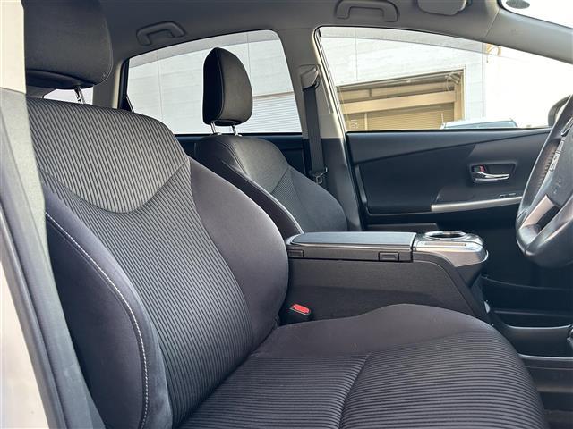 プリウスアルファ S 純正ナビ◇フルセグテレビ◇バックカメラ◇ETC◇ドライブレコーダー◇Bluetooth◇ドアバイザー◇革巻きステアリング◇ステアリングリモコン◇禁煙車(19枚目)