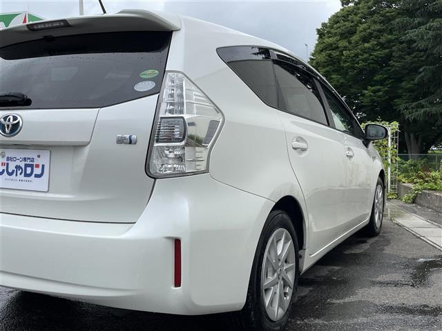 プリウスアルファ Ｓ　禁煙車／純正ナビ／ドアバイザー／ステアリングリモコン／ＥＴＣ／カーテンエアバック／オートエアコン／プッシュスタート（9枚目）
