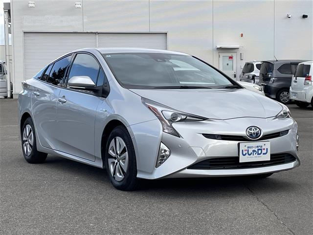 プリウス A 純正SDナビ/フルセグテレビ/バックカメラ/革巻ステアリング/衝突軽減システム/ヘッドアップディスプレイ/LAK/ブラインドスポットモニター/ETC/レーダークルーズコントロール/社外前後ドラレコ(2枚目)