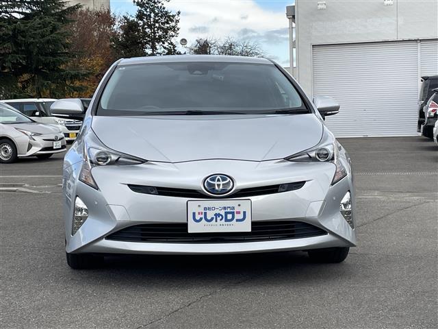 プリウス A 純正SDナビ/フルセグテレビ/バックカメラ/革巻ステアリング/衝突軽減システム/ヘッドアップディスプレイ/LAK/ブラインドスポットモニター/ETC/レーダークルーズコントロール/社外前後ドラレコ(3枚目)