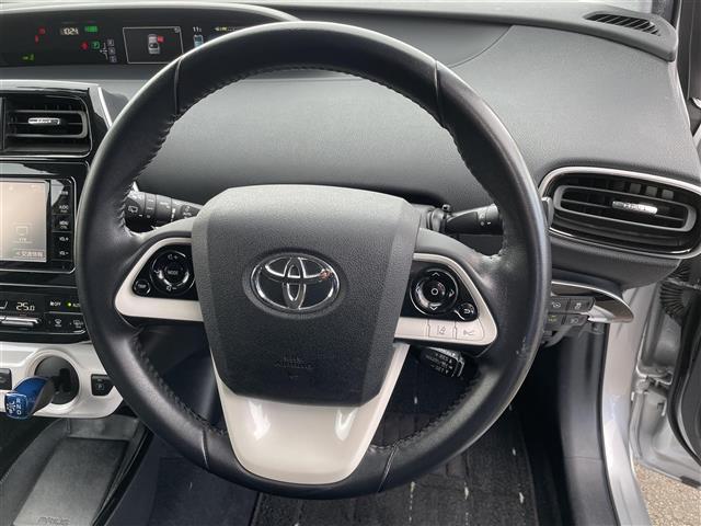 プリウス A 純正SDナビ/フルセグテレビ/バックカメラ/革巻ステアリング/衝突軽減システム/ヘッドアップディスプレイ/LAK/ブラインドスポットモニター/ETC/レーダークルーズコントロール/社外前後ドラレコ(19枚目)