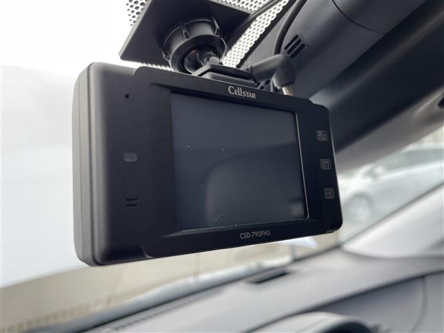 プリウス A 純正SDナビ/フルセグテレビ/バックカメラ/革巻ステアリング/衝突軽減システム/ヘッドアップディスプレイ/LAK/ブラインドスポットモニター/ETC/レーダークルーズコントロール/社外前後ドラレコ(25枚目)